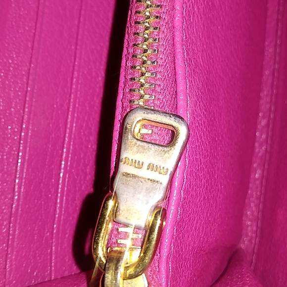 Miu Miu accordion zip wallet EUC - Picture 6 of 8